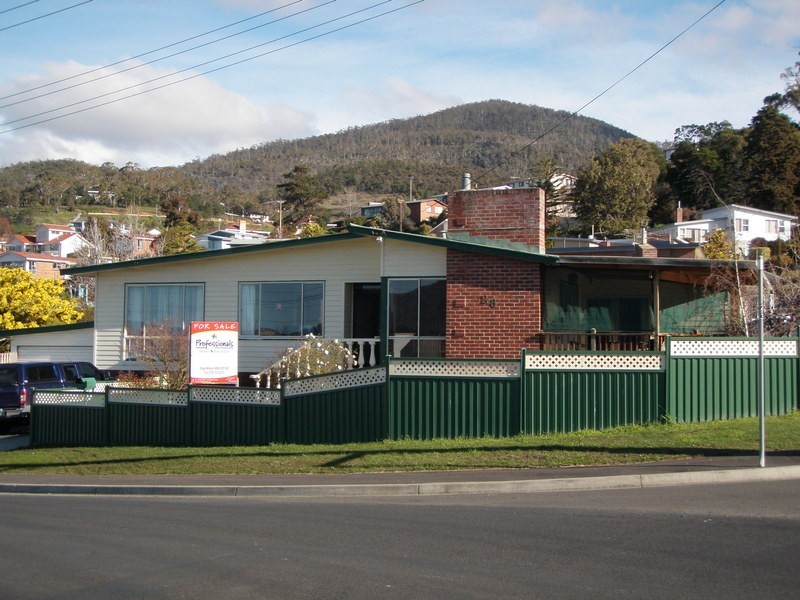 23 Catherine Street, Berriedale TAS 7011