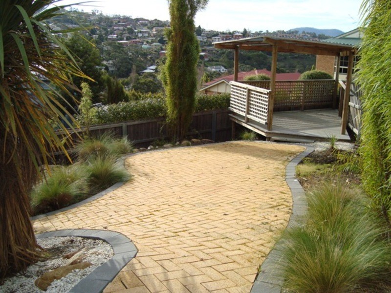 2/15 Shirley Boulevard, Lenah Valley TAS 7008