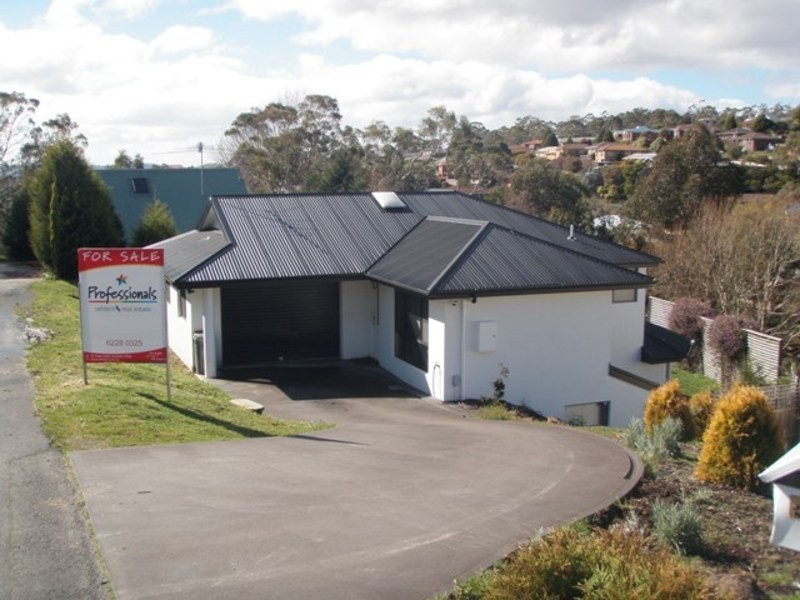 69 Ruth Drive, Lenah Valley TAS 7008