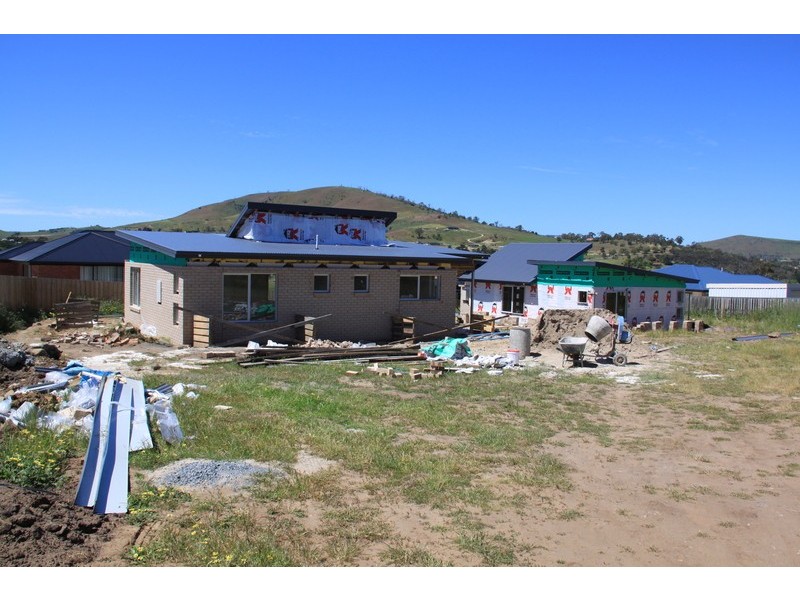 1/22 Lucas Place, Brighton TAS 7030