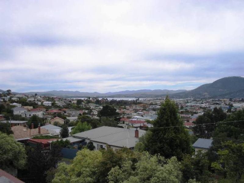 12 Wylie Crescent, West Moonah TAS 7009