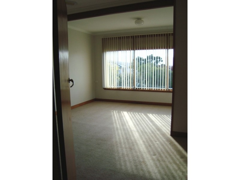 25 Topham Street, Rose Bay TAS 7015