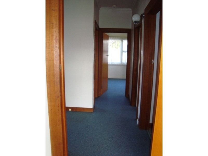 25 Topham Street, Rose Bay TAS 7015