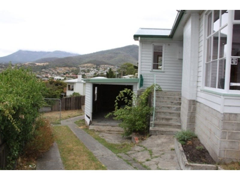 9 Tooma Avenue, Berriedale TAS 7011