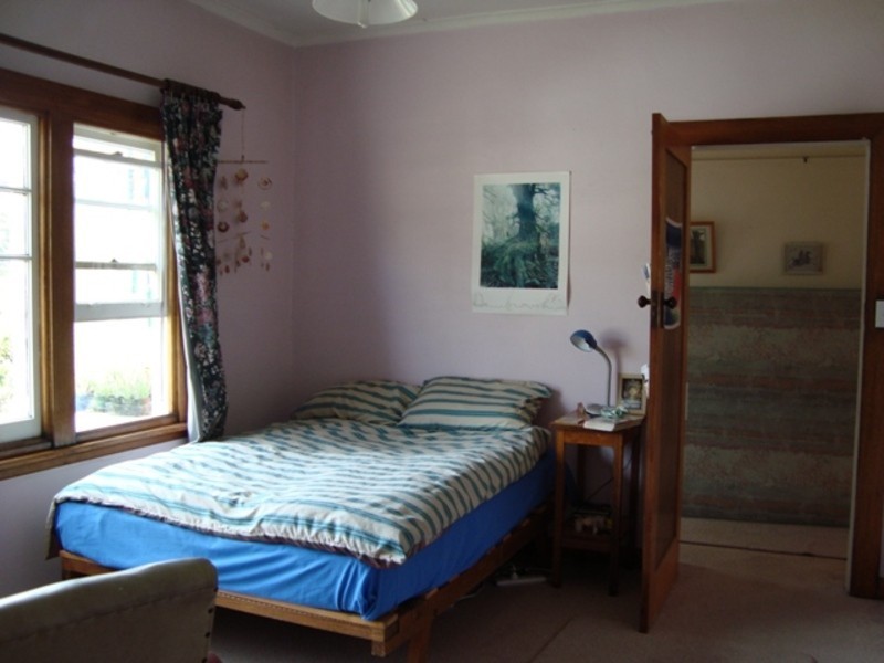 15 Pickard Street, Lenah Valley TAS 7008
