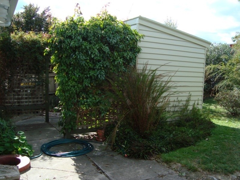 15 Pickard Street, Lenah Valley TAS 7008