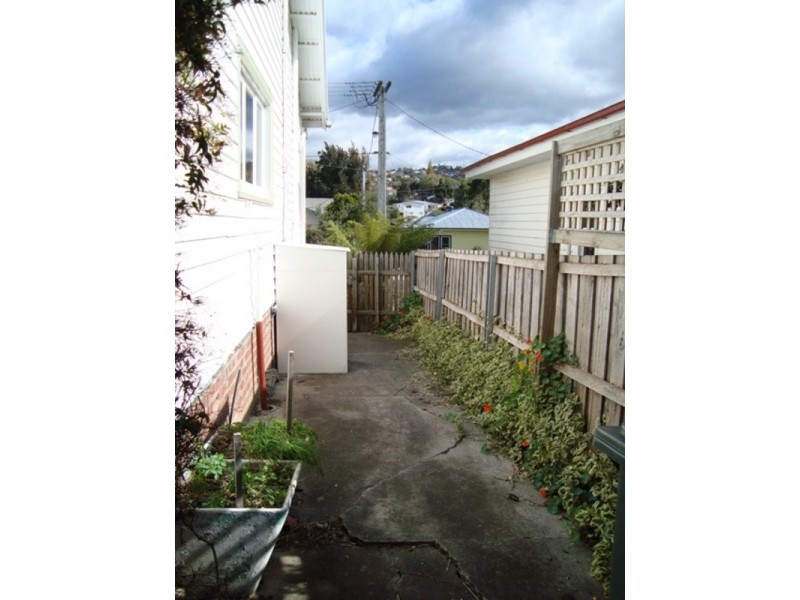 15 Pickard Street, Lenah Valley TAS 7008