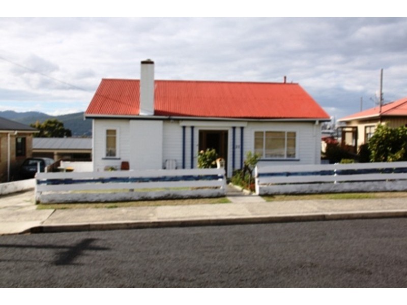 35 Edinburgh Crescent, Goodwood TAS 7010