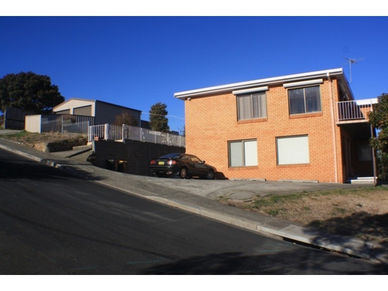 1/111 Lennox Avenue, Lutana TAS 7009