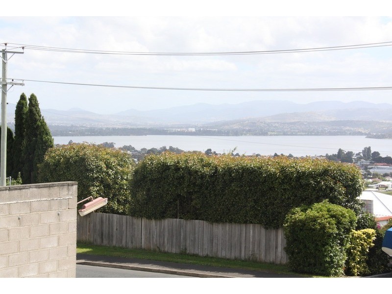 4/72 Ashbourne Grove, West Moonah TAS 7009