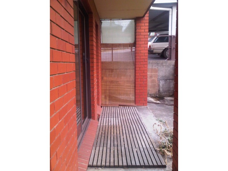 1/9 Hildern Street, New Town TAS 7008