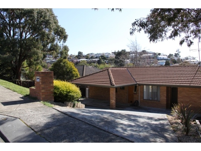 18 Chandos Drive, Berriedale TAS 7011