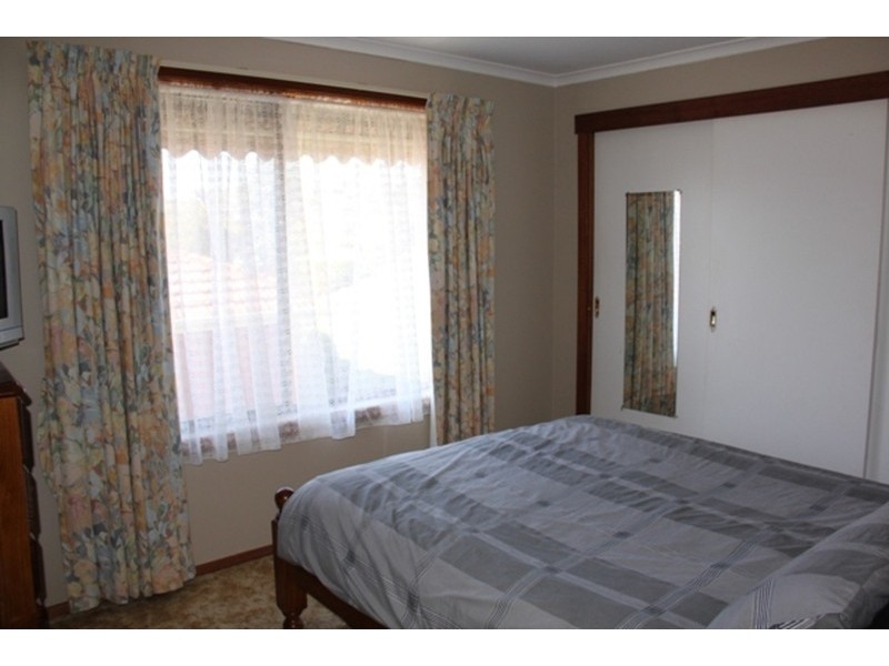 18 Chandos Drive, Berriedale TAS 7011