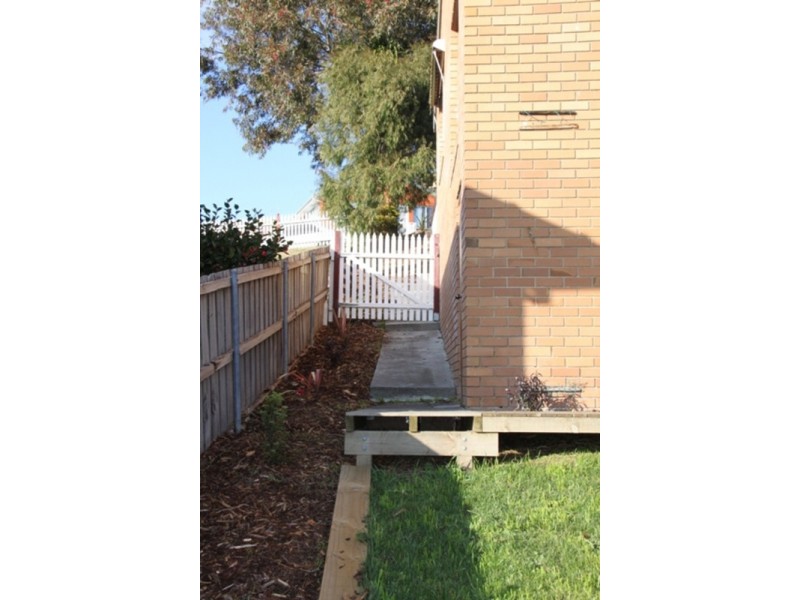 18 Chandos Drive, Berriedale TAS 7011