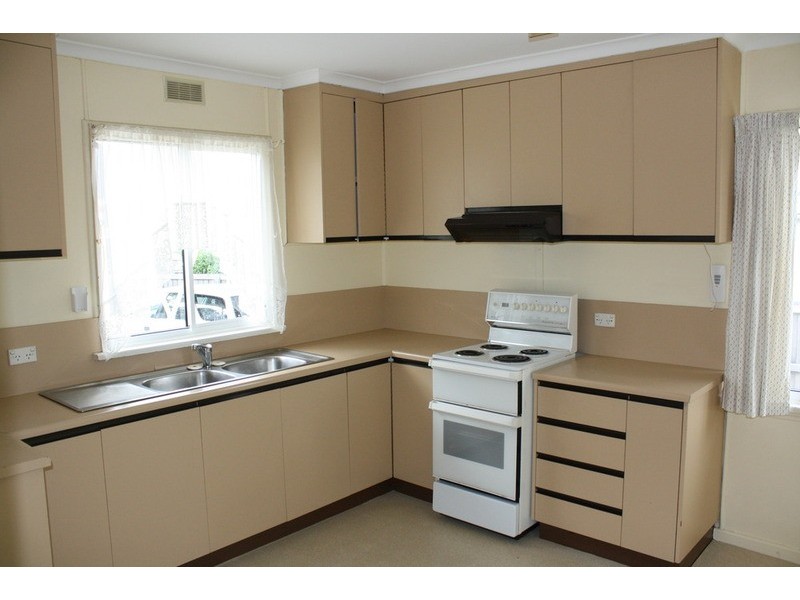 1 Negara Crescent, Goodwood TAS 7010