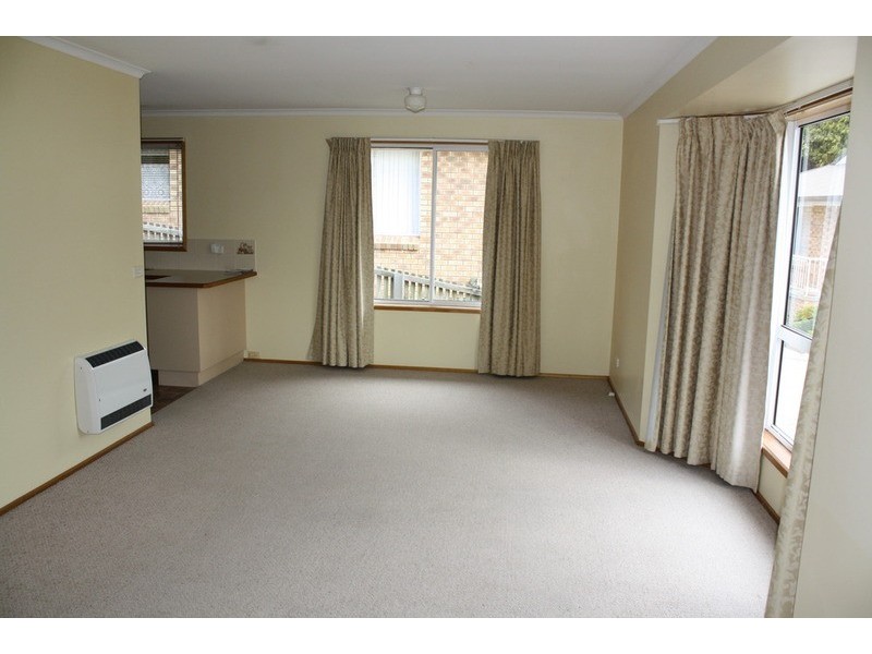 4/3 Rina Court, Glenorchy TAS 7010