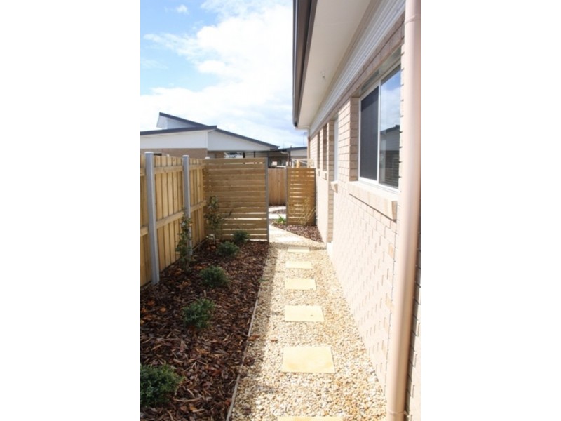 1/15 Lucas Place, Brighton TAS 7030