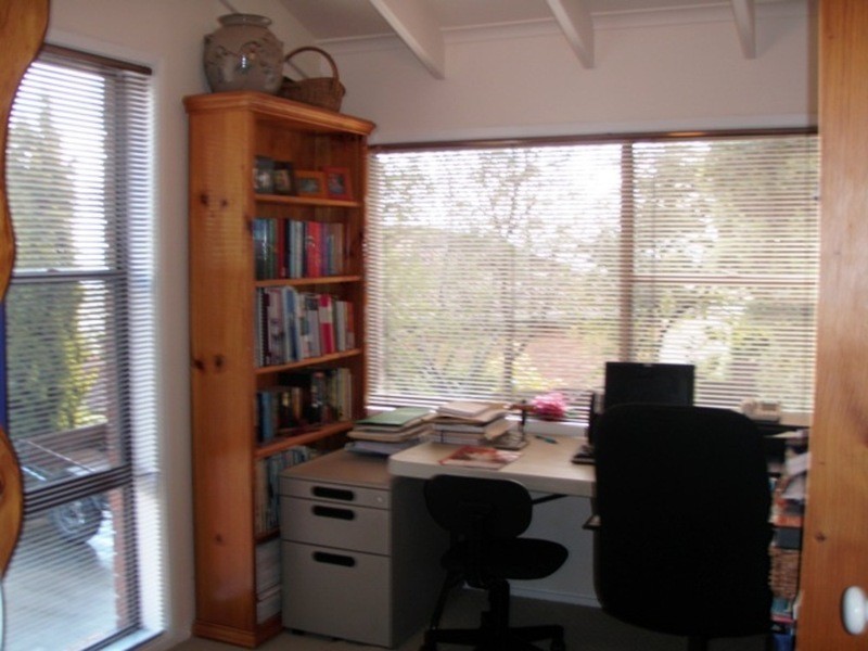 38 Susan Parade, Lenah Valley TAS 7008