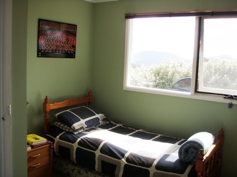 38 Susan Parade, Lenah Valley TAS 7008