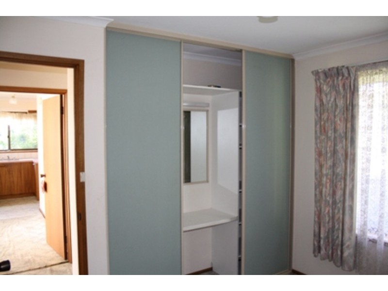 1/1a Graham Place, Derwent Park TAS 7009