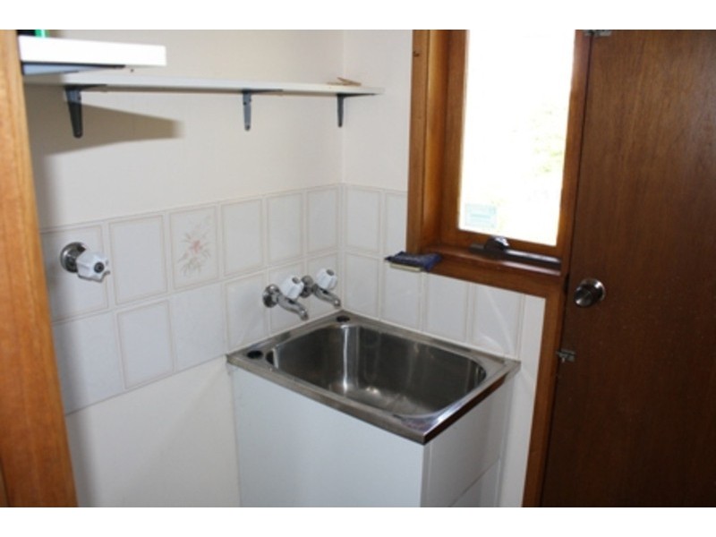 1/1a Graham Place, Derwent Park TAS 7009