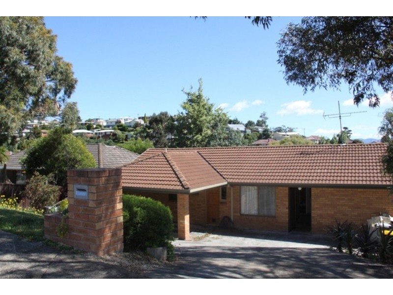 18 Chandos Drive, Berriedale TAS 7011