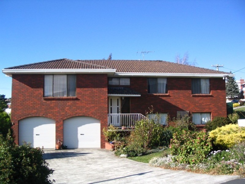 1 Vieste Drive, Glenorchy TAS 7010