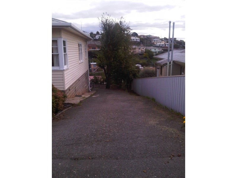 2/18 Fifth Avenue, West Moonah TAS 7009