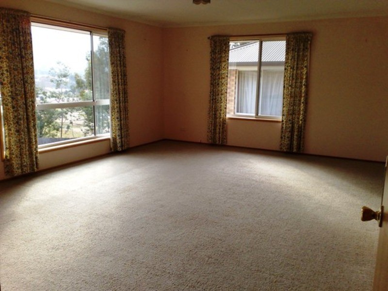 3/3 Rina Court, Glenorchy TAS 7010