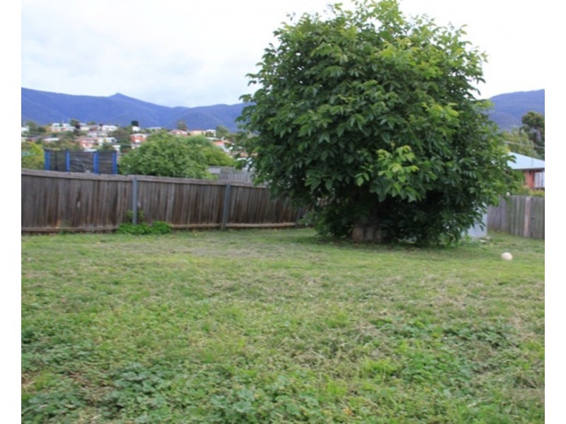 8 Sherwood Road, West Moonah TAS 7009