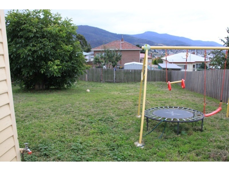 8 Sherwood Road, West Moonah TAS 7009