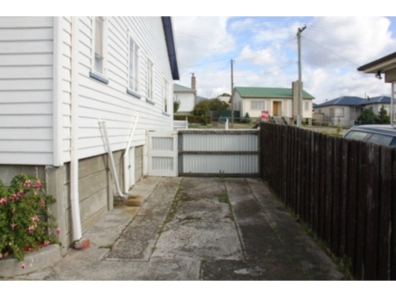 35 Edinburgh Crescent, Goodwood TAS 7010