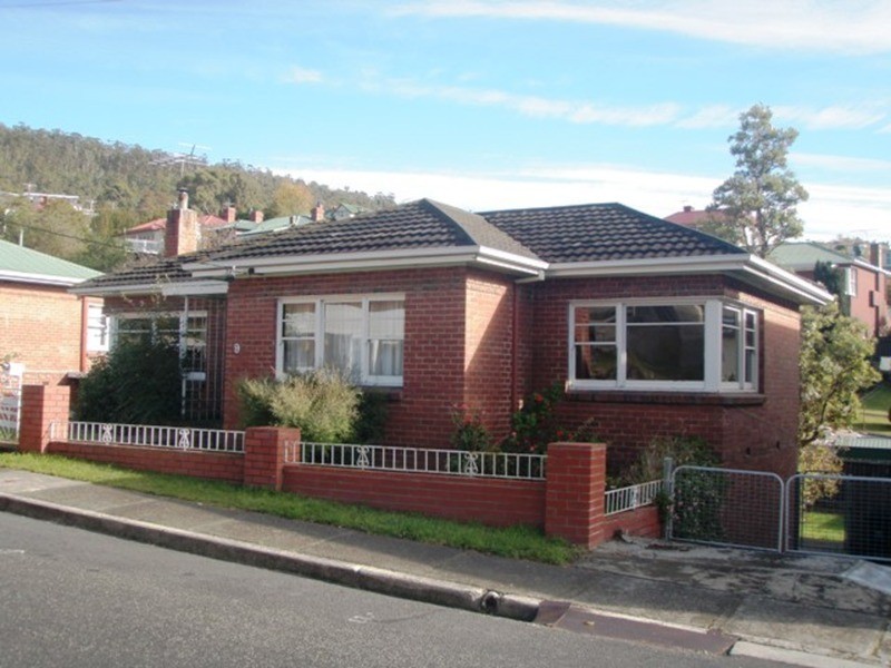 9 Rossendell Avenue, West Hobart TAS 7000