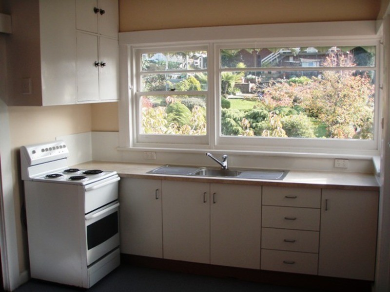 9 Rossendell Avenue, West Hobart TAS 7000