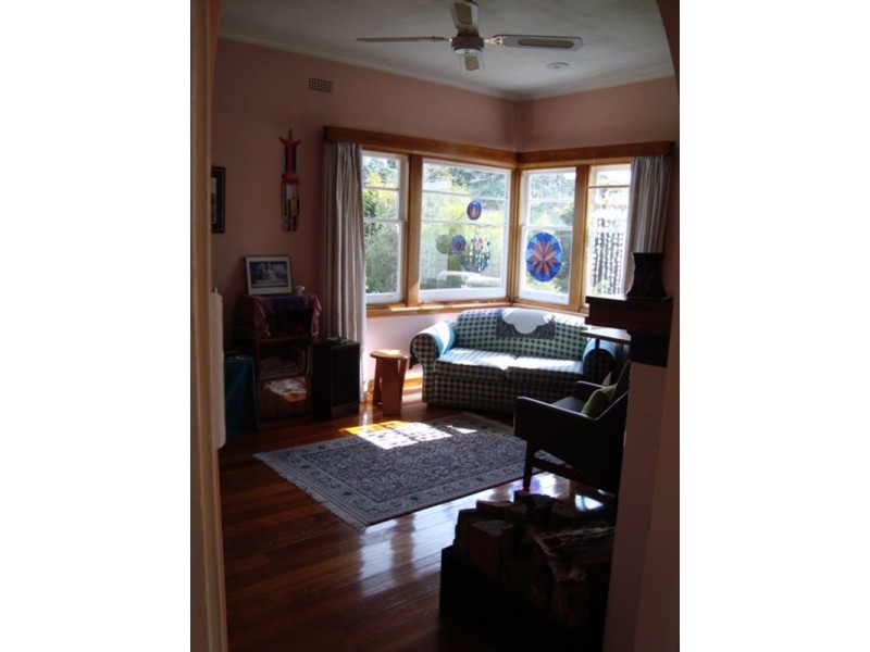 15 Pickard Street, Lenah Valley TAS 7008