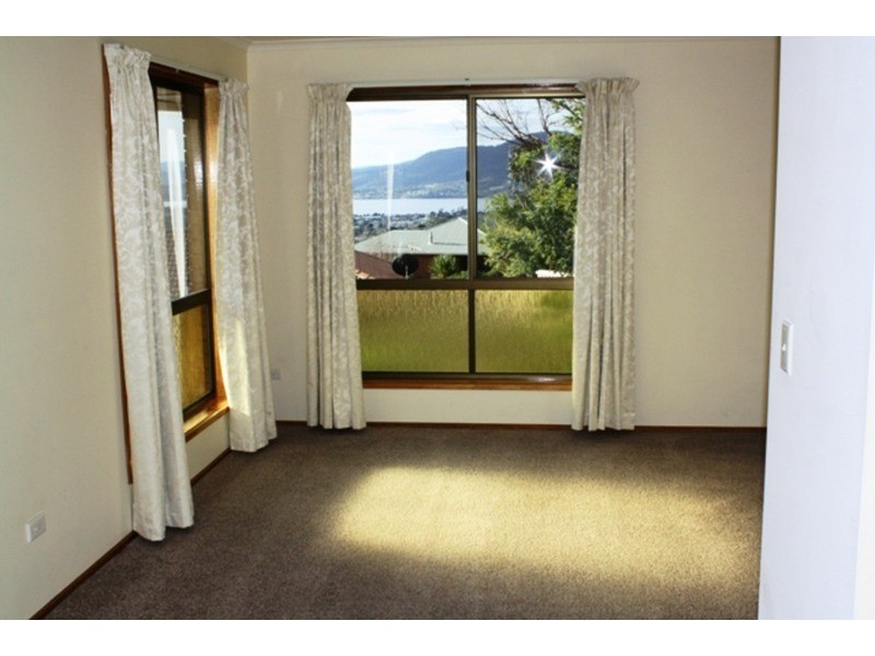 2/10 Longley Court, Glenorchy TAS 7010