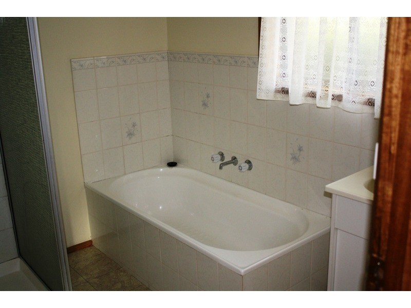 2/10 Longley Court, Glenorchy TAS 7010