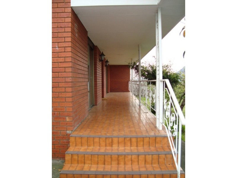 50 Lampton Avenue, Derwent Park TAS 7009