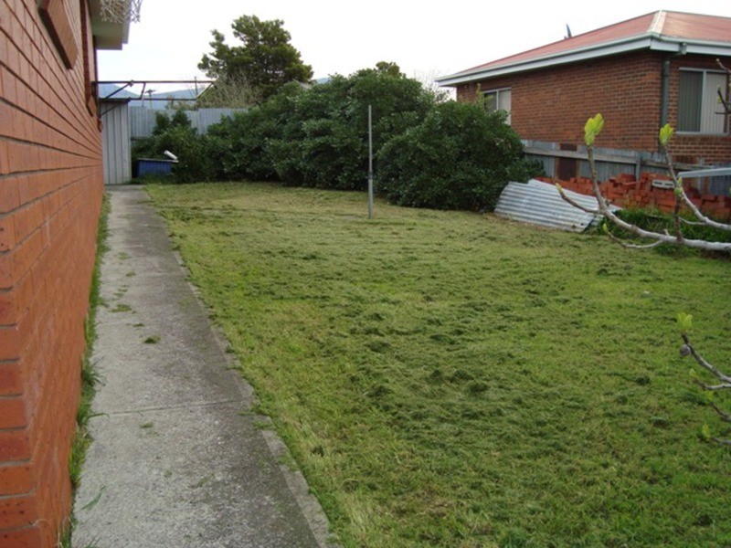 50 Lampton Avenue, Derwent Park TAS 7009