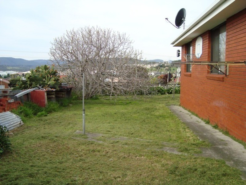50 Lampton Avenue, Derwent Park TAS 7009