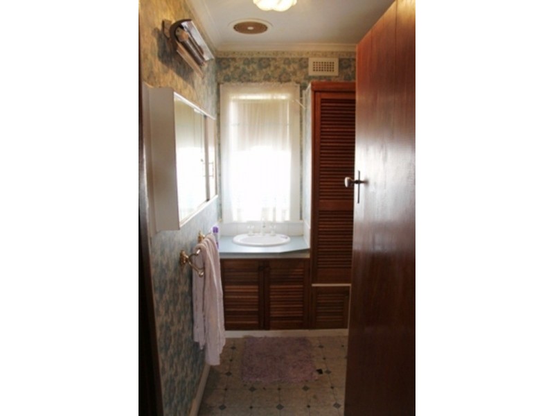 35 Edinburgh Crescent, Goodwood TAS 7010