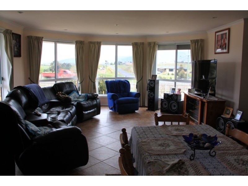 6 William Street, Brighton TAS 7030