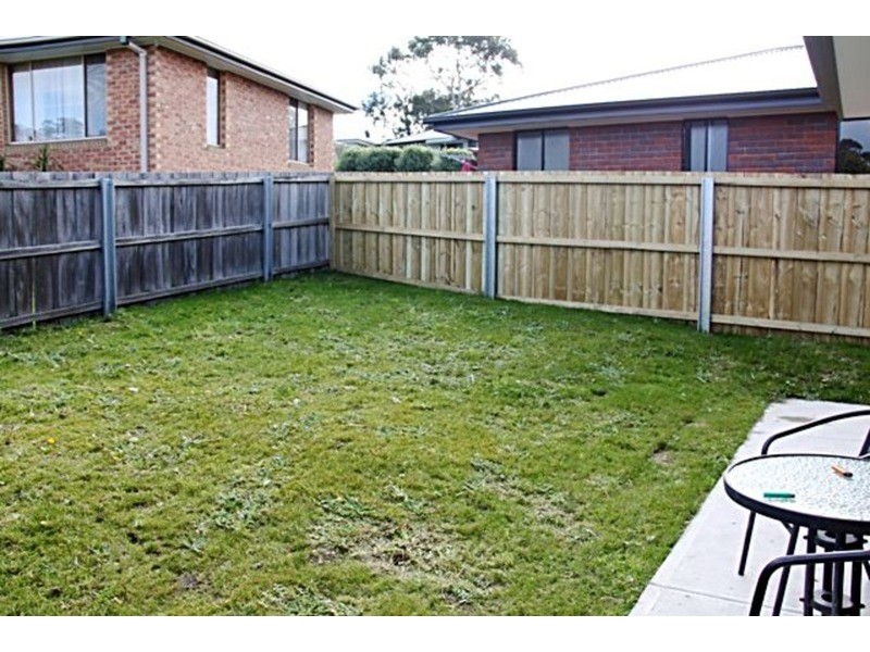 2/210 Main Road, Austins Ferry TAS 7011