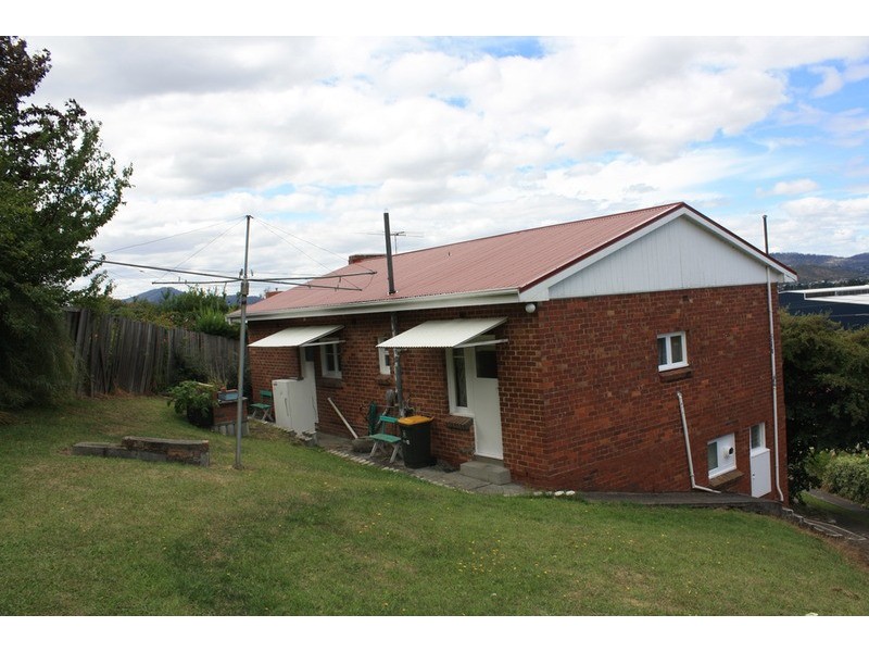 1/6 Moss Park Drive, Moonah TAS 7009