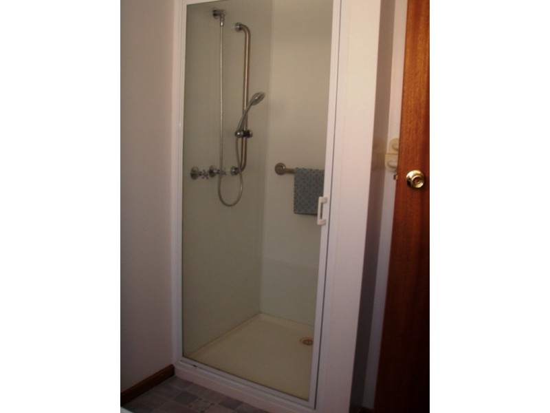 1/33 Caversham Road, West Moonah TAS 7009