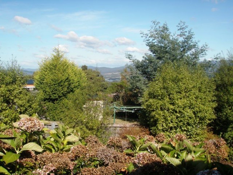 97 Diamond Drive, Blackmans Bay TAS 7052