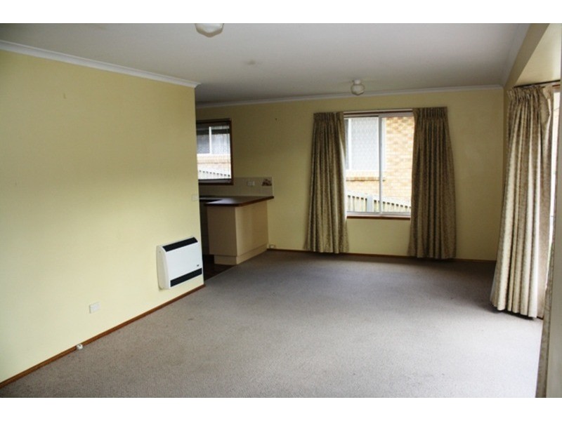 4/3 Rina Court, Glenorchy TAS 7010