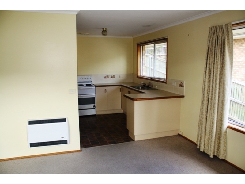 4/3 Rina Court, Glenorchy TAS 7010