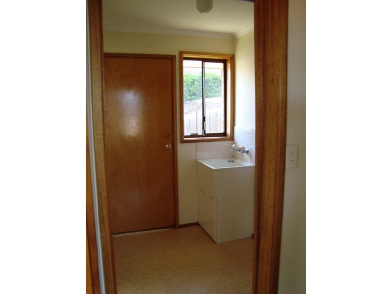 1/8 Donald Court, Glenorchy TAS 7010