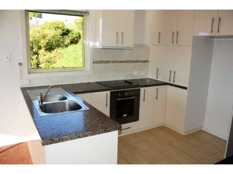 2/622 Main Road, Berriedale TAS 7011